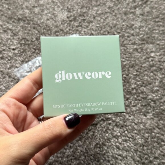 Brand New GLOWCORE Mystic Earth Eyeshadow Palette - Picture 11 of 11